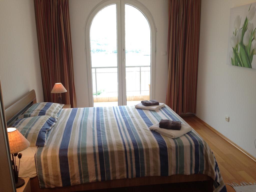 Apartment Fjord Waterfront Kotor Extérieur photo