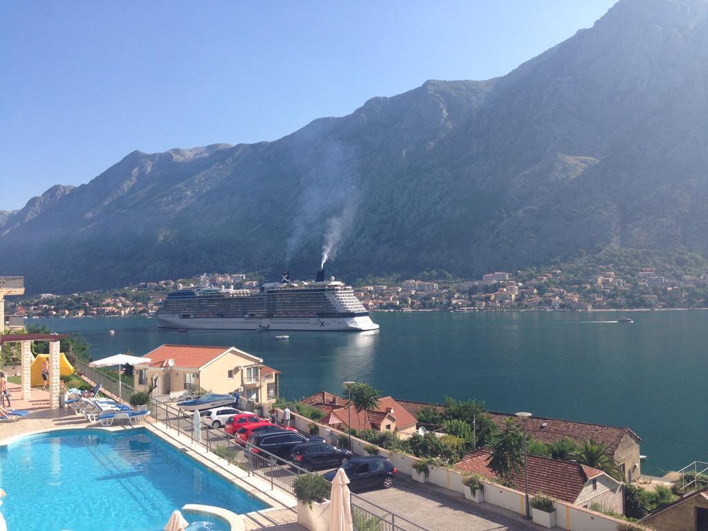 Apartment Fjord Waterfront Kotor Extérieur photo