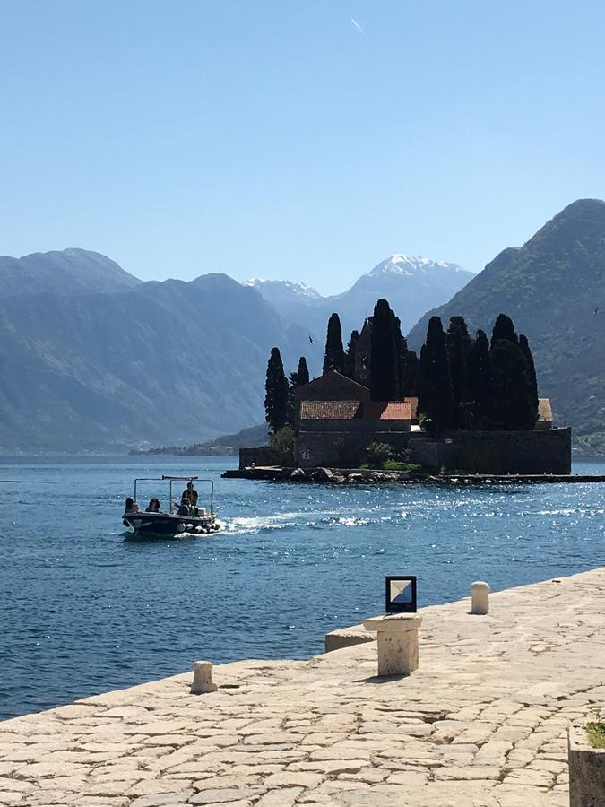 Apartment Fjord Waterfront Kotor Extérieur photo